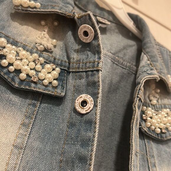 Pearls Jean vest  - Picture 10 of 14